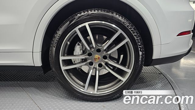 Porsche Cayenne 4.0 Turbo — пробег 56 915 км — фото 5 из 5