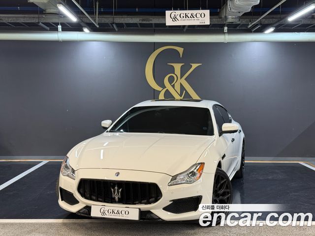 Maserati Quattroporte S Q4 3.0 V6 Gransport — пробег 28 600 км — фото 1 из 5