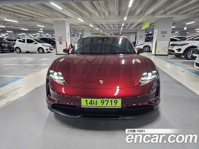 Porsche Taycan Base — пробег 78 453 км — фото 3 из 5