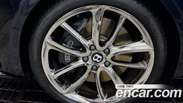 Bentley Continental 4.0 GT — пробег 26 000 км — фото 5 из 5