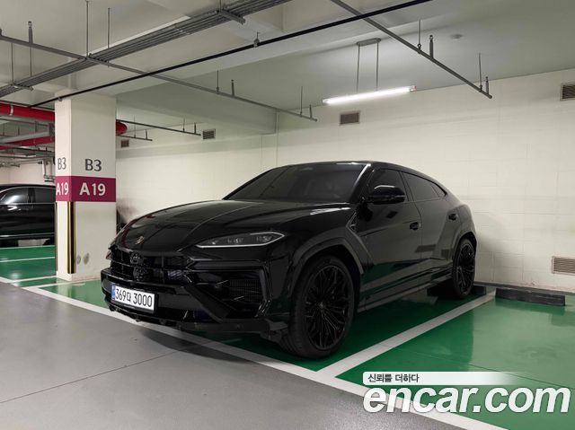 Lamborghini Urus из Кореи Encar